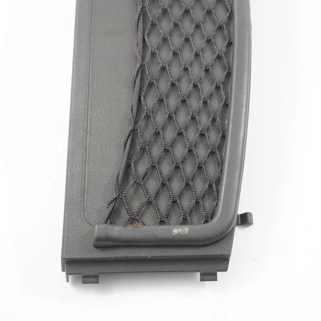 Filet de rangement de siège avant Droit Noir pour Mercedes Vito W639 à propos du numéro de pièce A6396641125 Mercedes Vito W639 Filet de rangement de siège avant Droit Noir - SKU A6396641125 - Numéro de pièce A6396641125