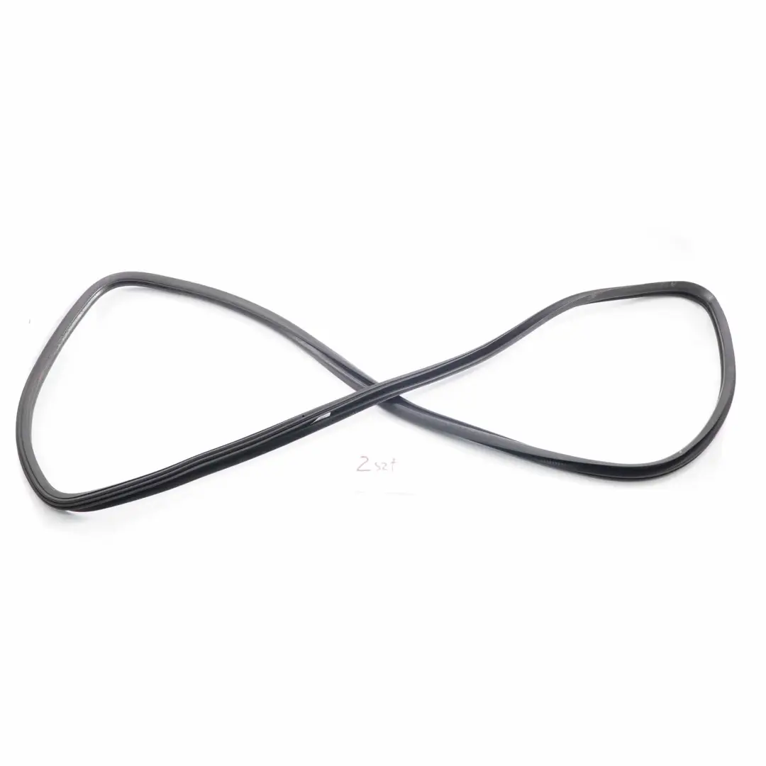 Guarnizione Tenuta Posteriore Destra per Mercedes Vito W639 con numero di parte A6396712720 Mercedes Vito W639 Guarnizione Tenuta Posteriore Destra - SKU A6396712720 - Numero di parte A6396712720