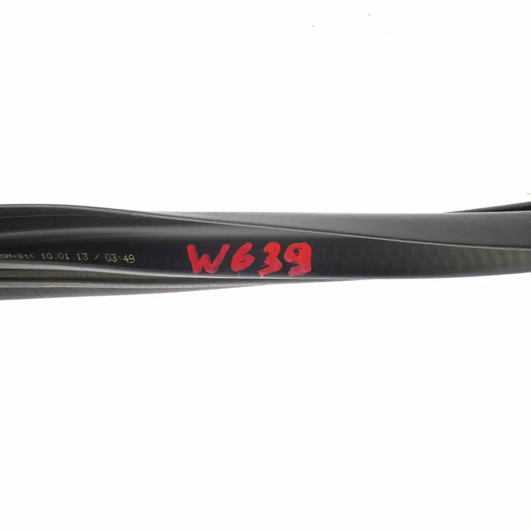 Mercedes Vito W639 Guarnizione Tenuta Posteriore Destra - SKU A6396712720 - Numero di parte A6396712720