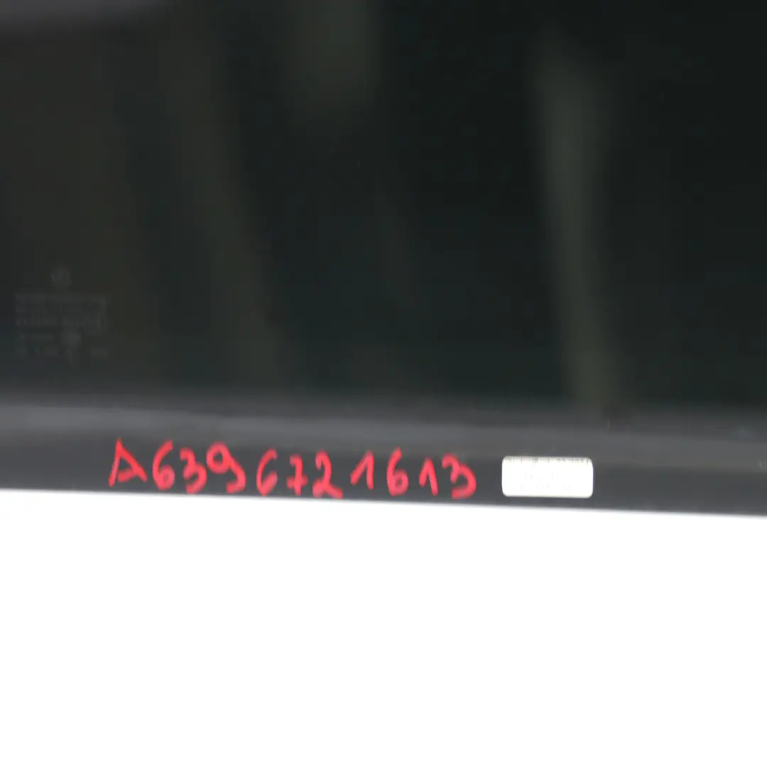 Szyba Karoseryjna Przyciemniana Lewy Tył AS3 do Mercedes Vito Viano W639 o numerze A6396721613 Mercedes Vito Viano W639 Szyba Karoseryjna Przyciemniana Lewy Tył AS3 - SKU A6396721613 - Numer Części A6396721613