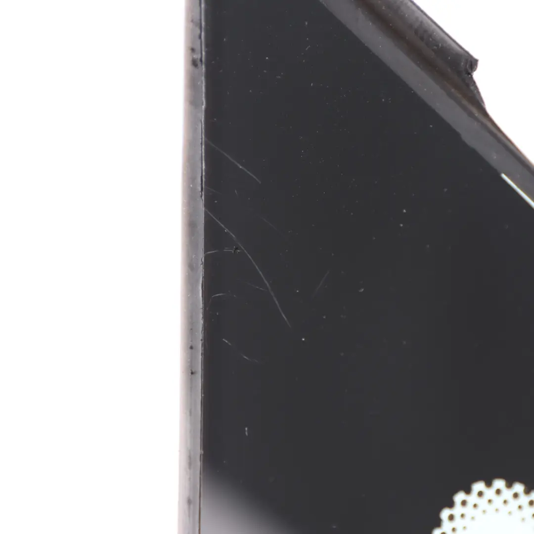 Ventana lateral Delantera Derecha Triangulo Acristalamiento AS2 para Mercedes W639 con número de pieza A6396736605 Mercedes W639 Ventana lateral Delantera Derecha Triangulo Acristalamiento AS2 - SKU A6396736605-1 - Número de pieza A6396736605