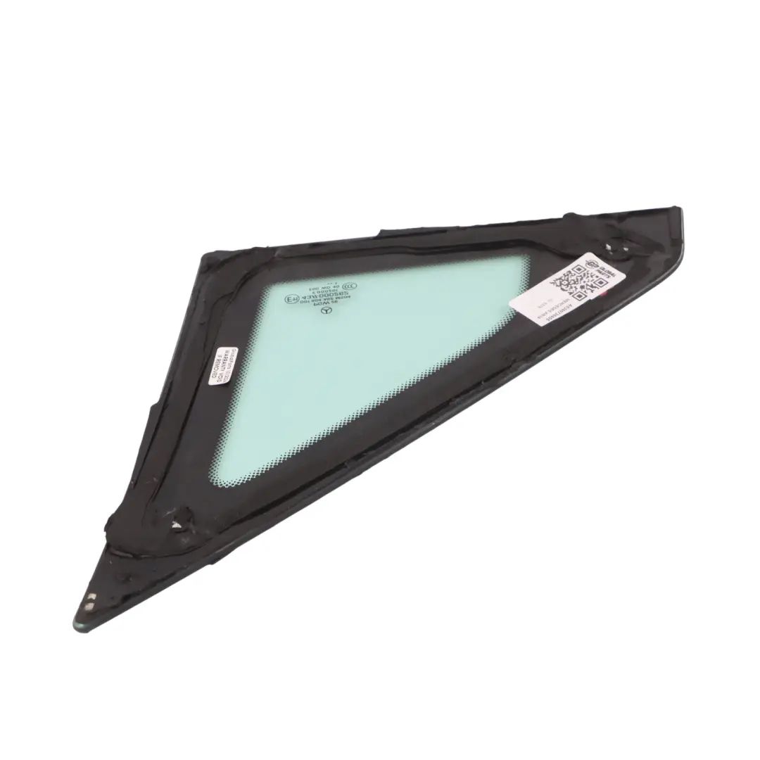 Seitenfenster vorne rechts Dreieck Glas AS2 für Mercedes Vito W639 mit Teilenummer A6396736605 Mercedes Vito W639 Seitenfenster vorne rechts Dreieck Glas AS2 - SKU A6396736605 - Teilenummer A6396736605