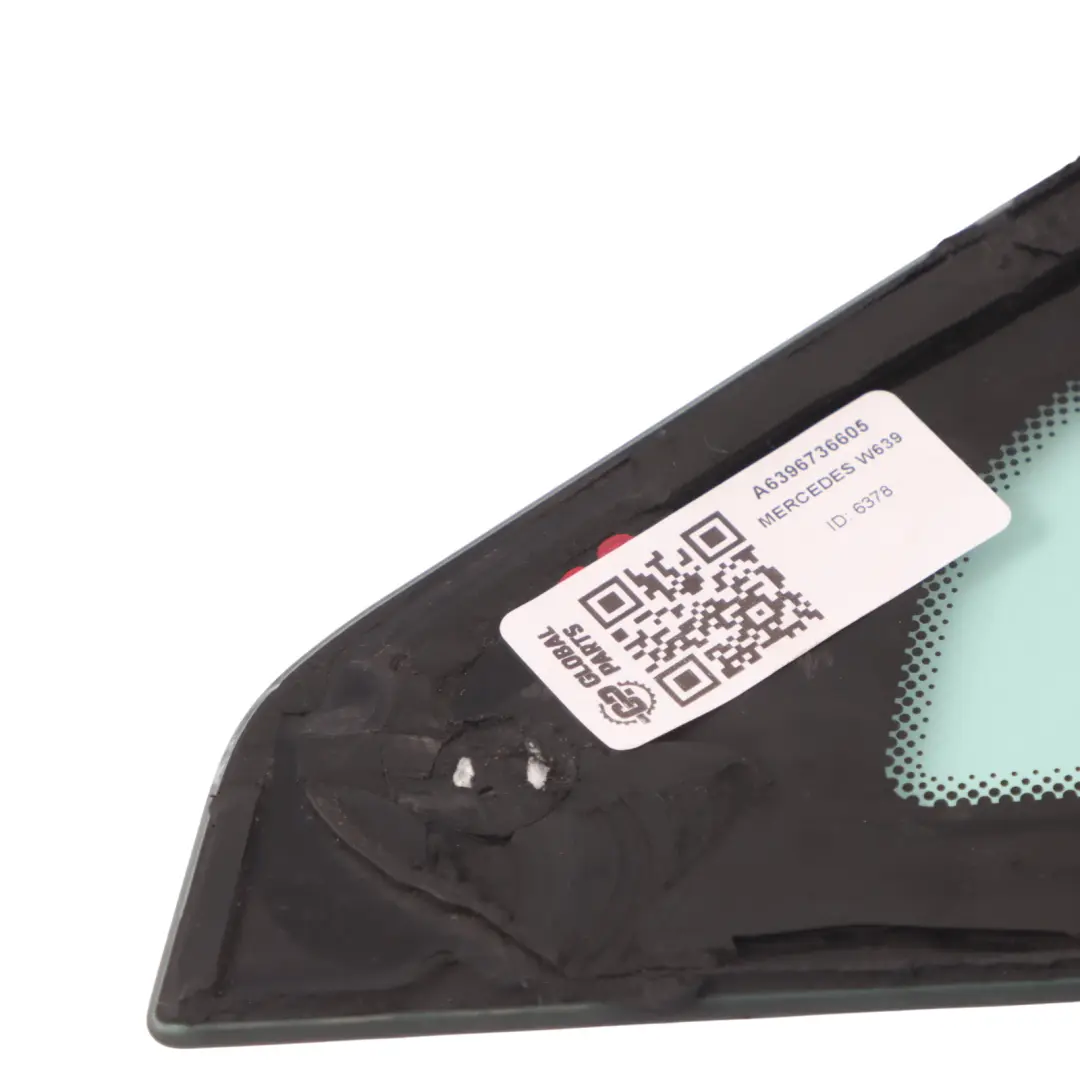 Finestrino laterale anteriore destro Triangolo Vetro AS2 per Mercedes Vito W639 con numero di parte A6396736605 Mercedes Vito W639 Finestrino laterale anteriore destro Triangolo Vetro AS2 - SKU A6396736605 - Numero di parte A6396736605