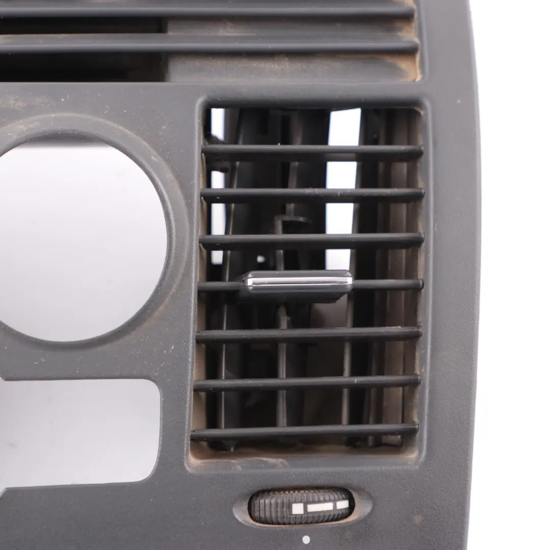 Mercedes Vito W639 Console centrale tableau bord, couvercle cadre aérations - SKU A6396800007 - Numéro de pièce A6396800007