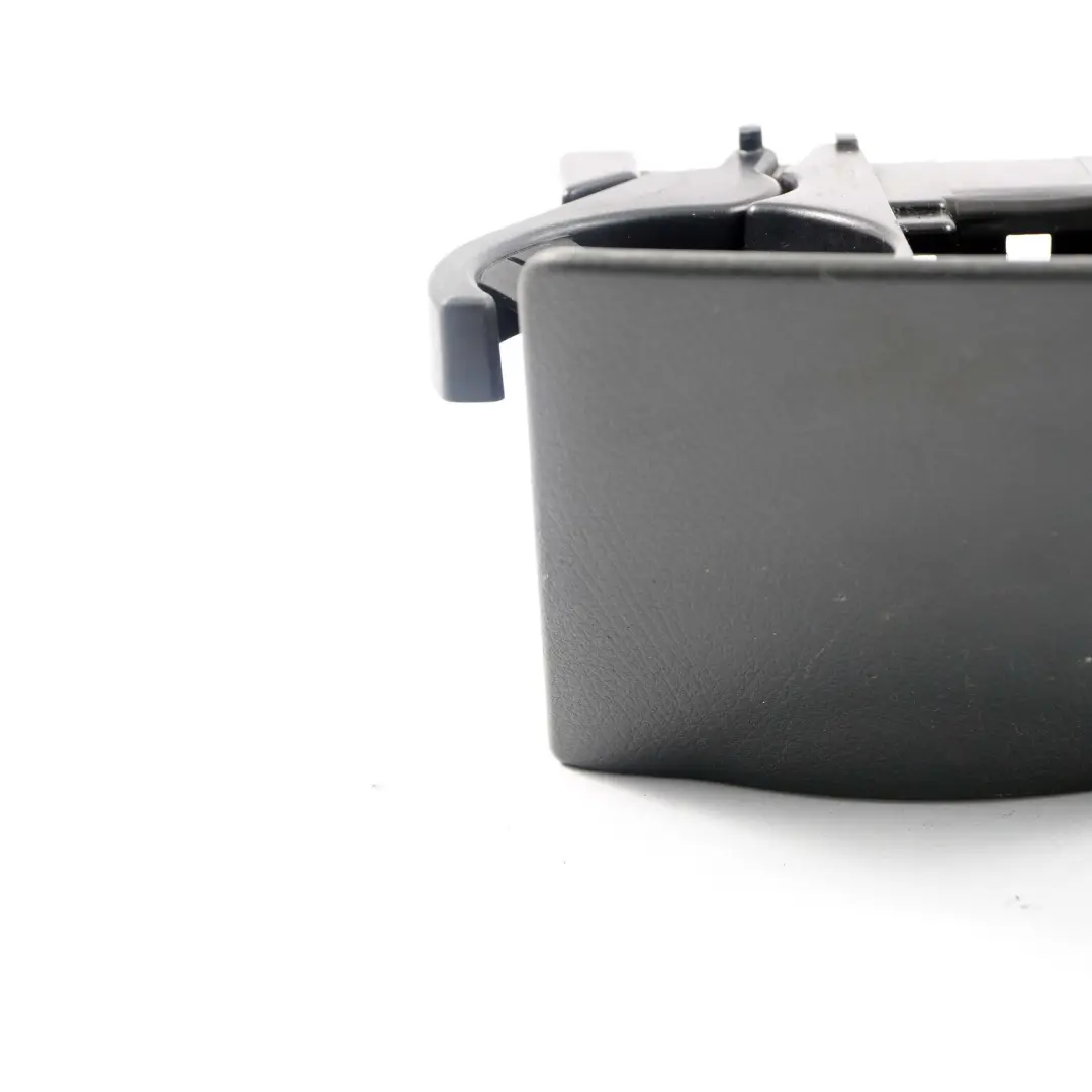 Mercedes W639 Viano Becherhalter Aschenbecher Steckdosenabdeckung - SKU A6396800358 - Teilenummer A6396800358