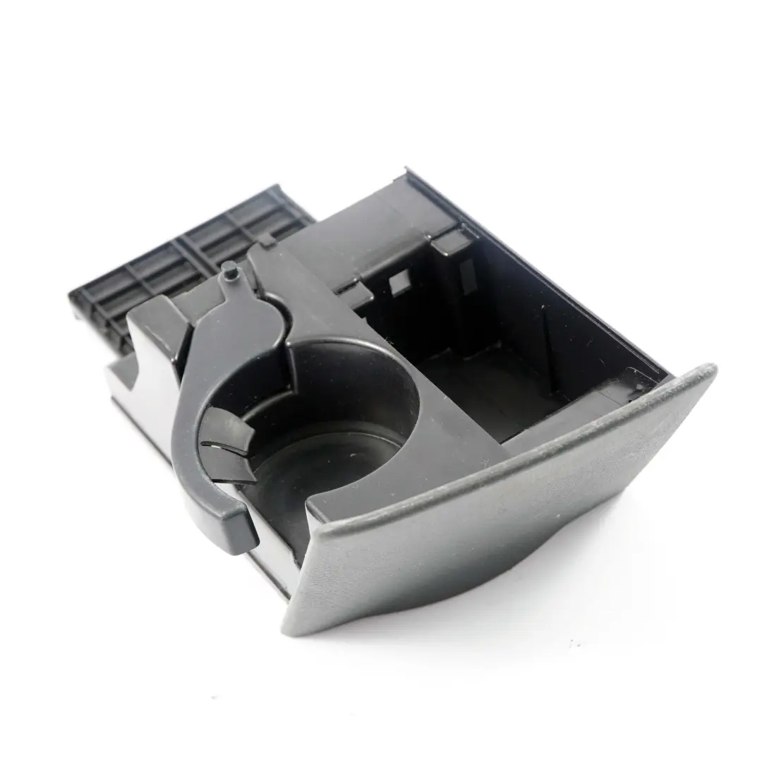 Portavasos Cenicero Tapa embellecedora para Mercedes W639 Vito Viano con número de pieza A6396800358 Mercedes W639 Vito Viano Portavasos Cenicero Tapa embellecedora - SKU A6396800358 - Número de pieza A6396800358