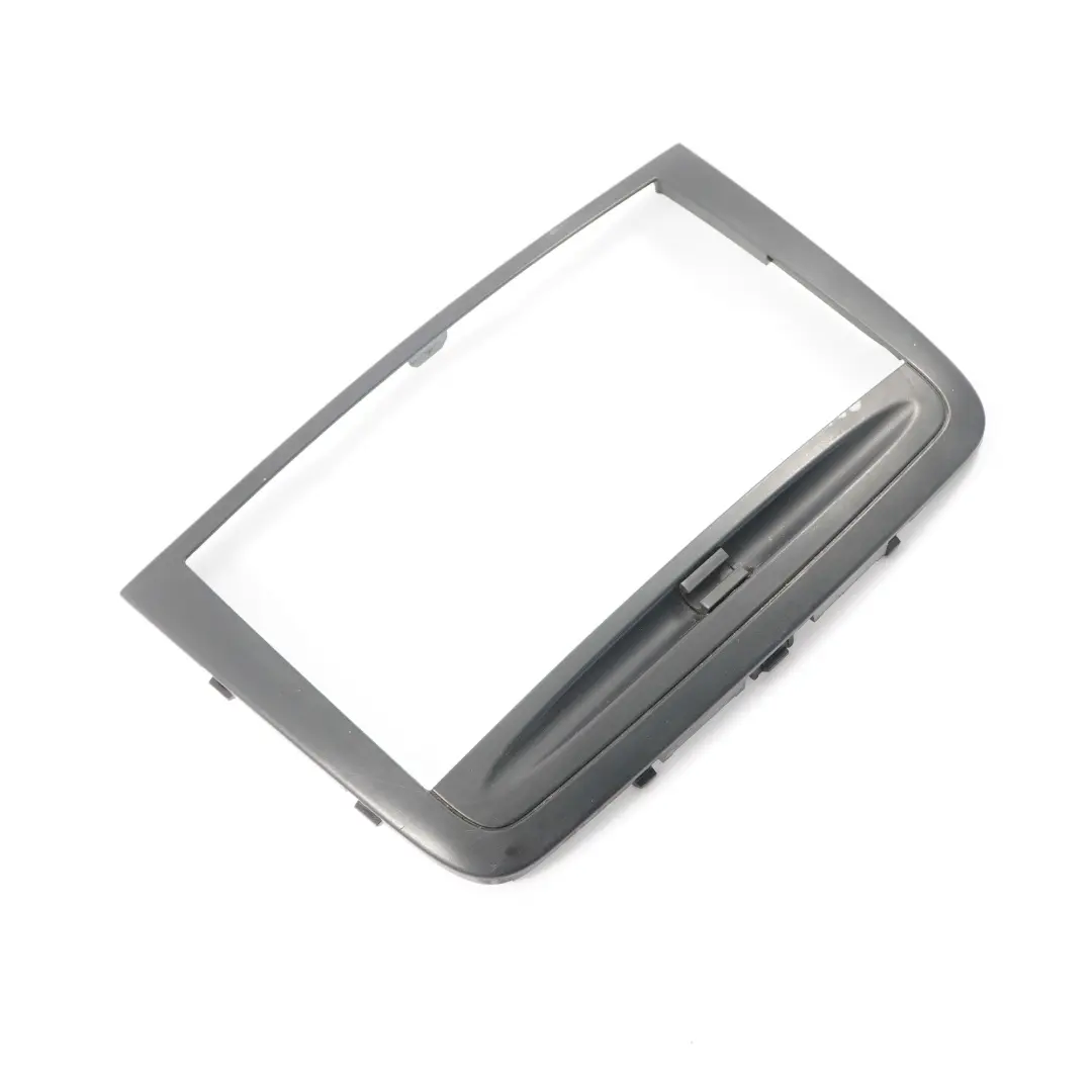 Ramka Osłona Radia do Mercedes Vito W639 o numerze A6396800407 Mercedes Vito W639 Ramka Osłona Radia - SKU A6396800407 - Numer Części A6396800407