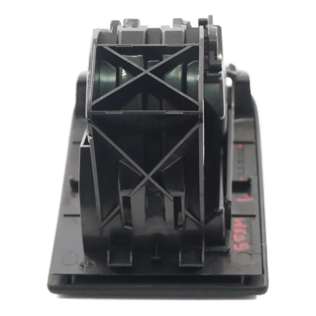 Cache porte-gobelet pour tableau de bord Noir pour Mercedes Vito W639 à propos du numéro de pièce A6396800458 Mercedes Vito W639 Cache porte-gobelet pour tableau de bord Noir - SKU A6396800458-1 - Numéro de pièce A6396800458