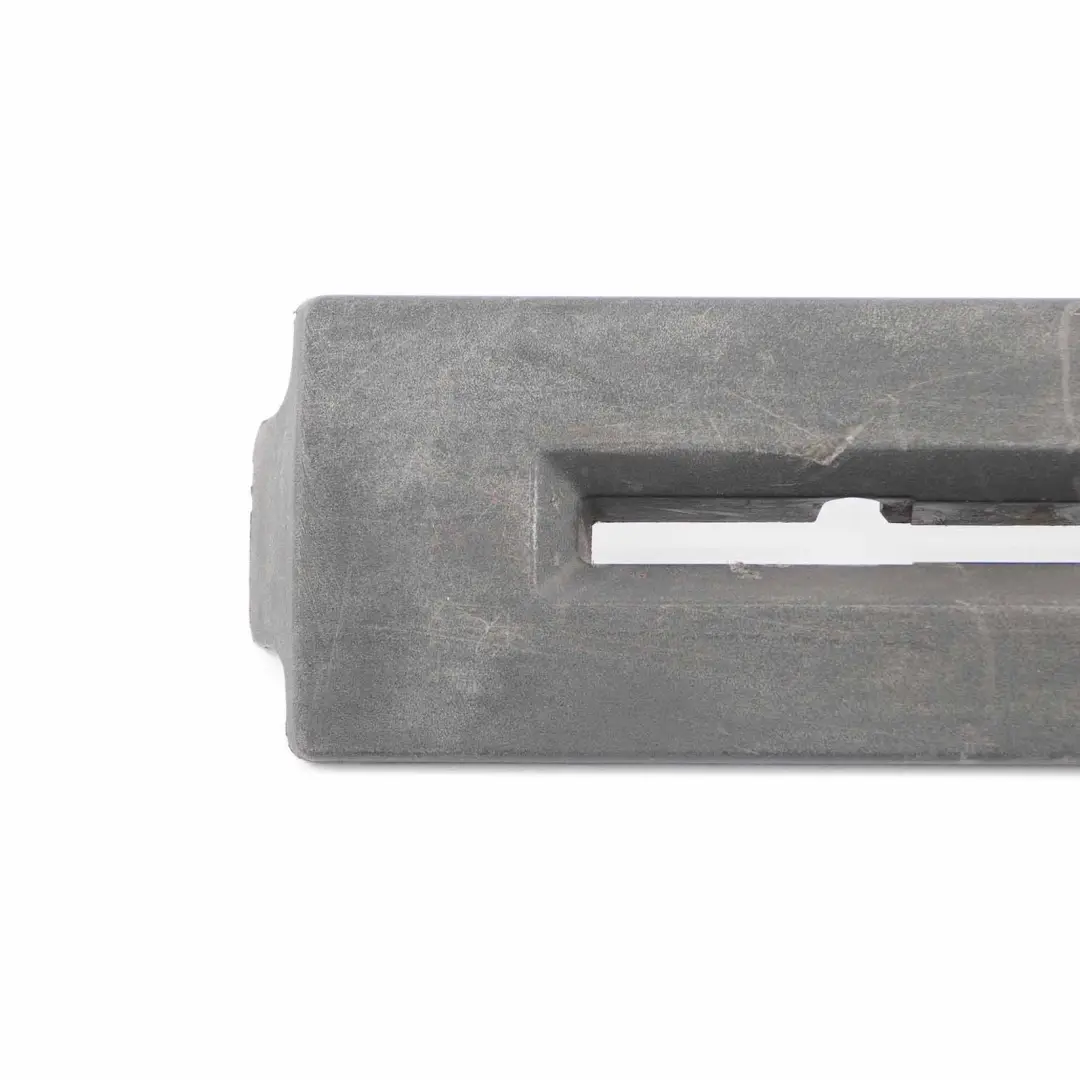 Mercedes Vito W639 Sitzbefestigung Abdeckung Verkleidung Hinten - SKU A6396840095 - Teilenummer A6396840095