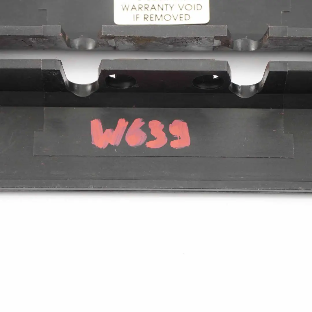 Mercedes Vito W639 Montage Du Siege Carenage Capot Arriere - SKU A6396840095 - Numéro de pièce A6396840095