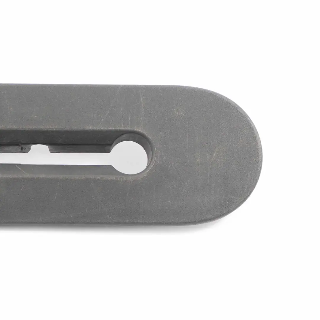 Mercedes W639 Fissaggio Sedile Copertura Carenatura Anteriore - SKU A6396840195 - Numero di parte A6396840195