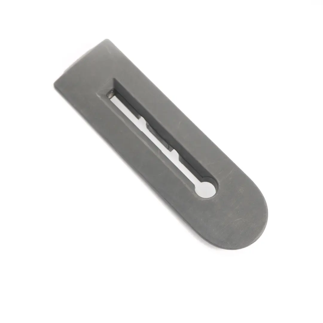 Fissaggio Sedile Copertura Carenatura Anteriore per Mercedes W639 con numero di parte A6396840195 Mercedes W639 Fissaggio Sedile Copertura Carenatura Anteriore - SKU A6396840195 - Numero di parte A6396840195