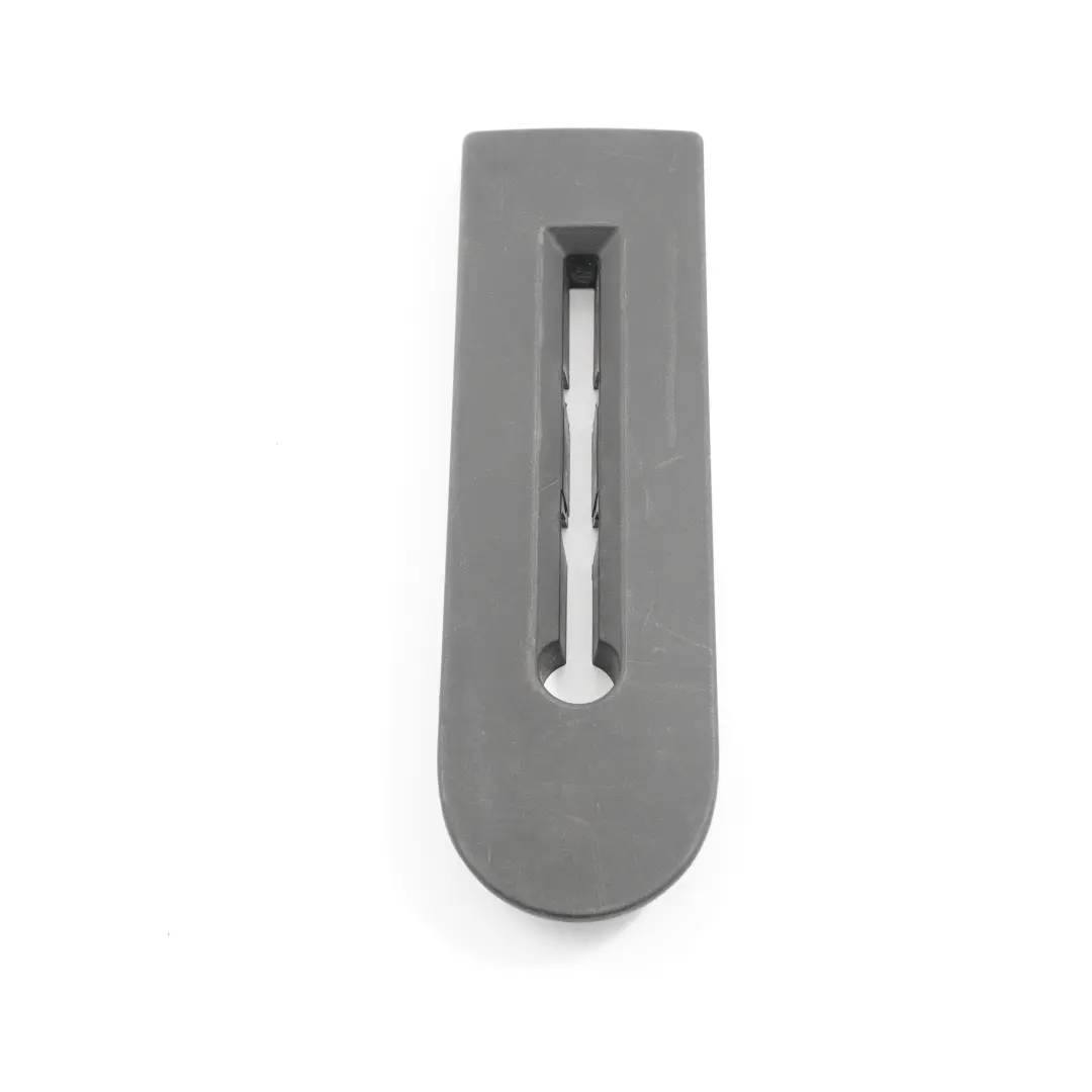 Mercedes W639 Fissaggio Sedile Copertura Carenatura Anteriore - SKU A6396840195 - Numero di parte A6396840195