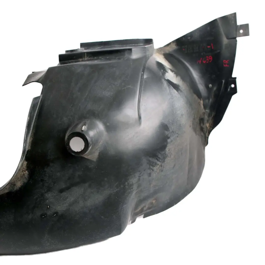 Pannello rivestimento passaruota anteriore destro per Mercedes Vito W639 con numero di parte A6396842177 Mercedes Vito W639 Pannello rivestimento passaruota anteriore destro - SKU A6396842177 - Numero di parte A6396842177