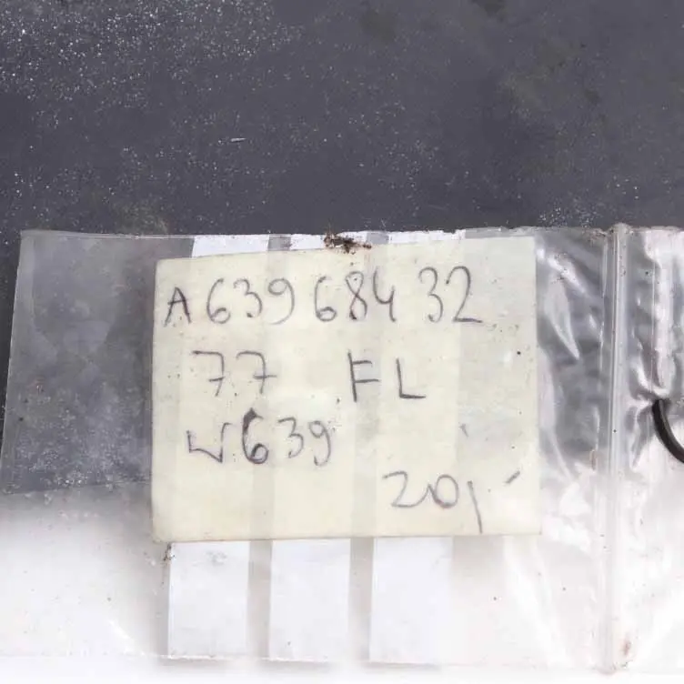 Passage roue Mercedes Vito Viano W639 Avant gauche garniture roue pour à propos du numéro de pièce A6396843277 Passage roue Mercedes Vito Viano W639 Avant gauche garniture roue - SKU A6396843277 - Numéro de pièce A6396843277