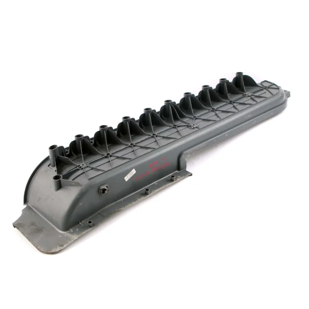 Escalon Placa Frente Izquierda Puerta Revestimiento para Mercedes Vito W639 con número de pieza A6396860010 Mercedes Vito W639 Escalon Placa Frente Izquierda Puerta Revestimiento - SKU A6396860010-1 - Número de pieza A6396860010