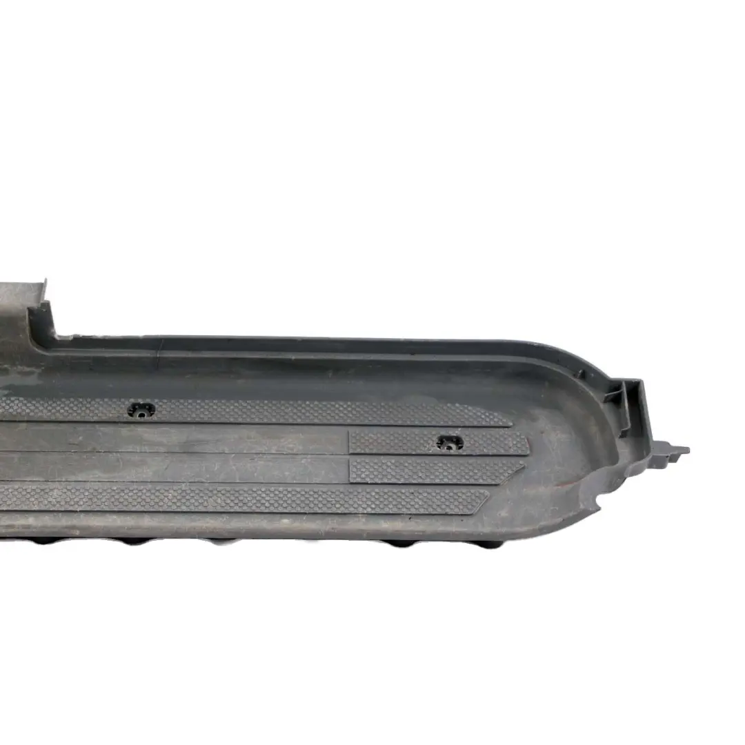 Escalon Placa Frente Izquierda Puerta Revestimiento para Mercedes Vito W639 con número de pieza A6396860010 Mercedes Vito W639 Escalon Placa Frente Izquierda Puerta Revestimiento - SKU A6396860010-1 - Número de pieza A6396860010