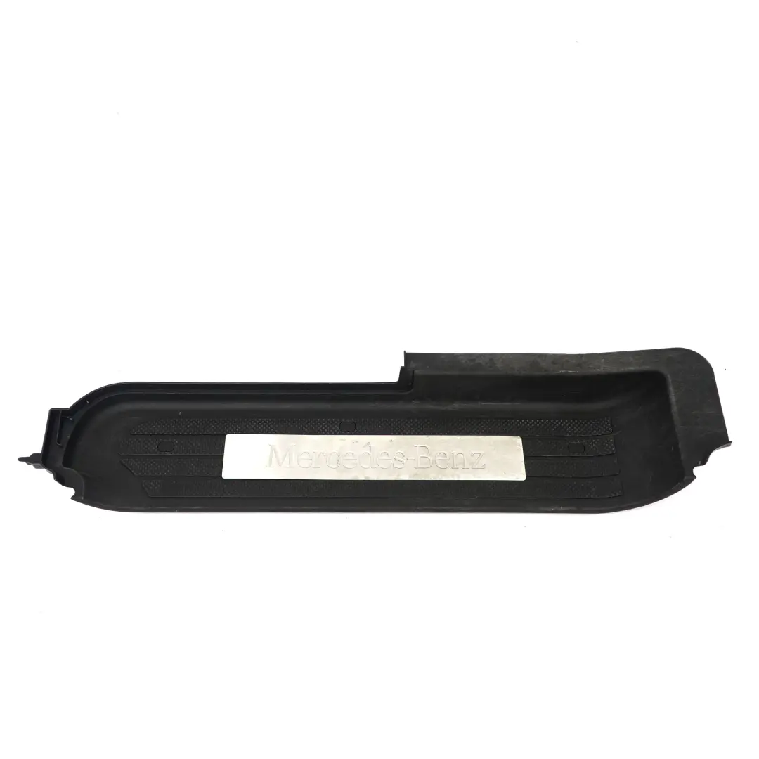 Plaque de seuil Porte avant droite Cache entrée Panneau pour Mercedes Vito W639 à propos du numéro de pièce A6396861010 Mercedes Vito W639 Plaque de seuil Porte avant droite Cache entrée Panneau - SKU A6396861010 - Numéro de pièce A6396861010