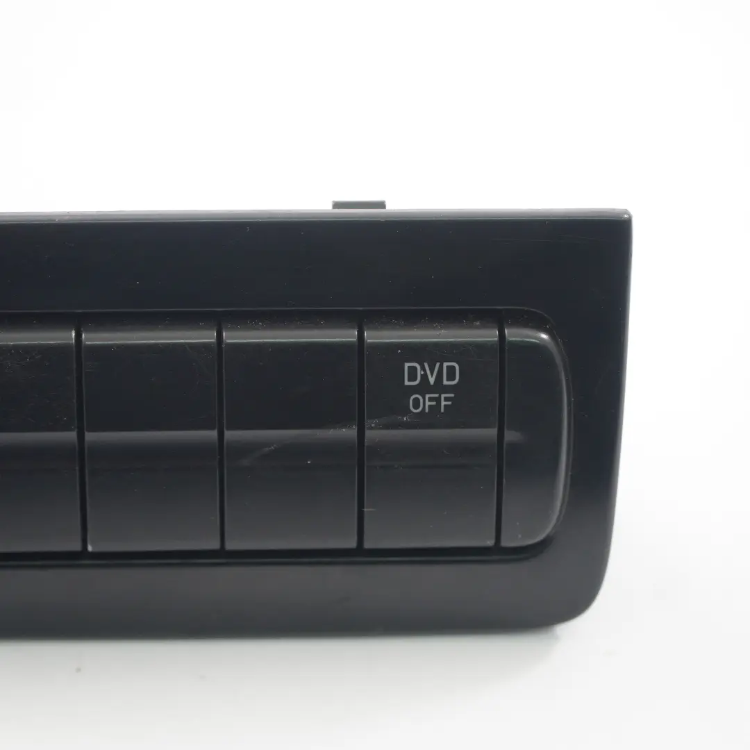 W636 Interrupteur tableau de bord droit DVD OFF pour Mercedes W639 à propos du numéro de pièce A6396890939 Mercedes W639 W636 Interrupteur tableau de bord droit DVD OFF - SKU A6396890939 - Numéro de pièce A6396890939