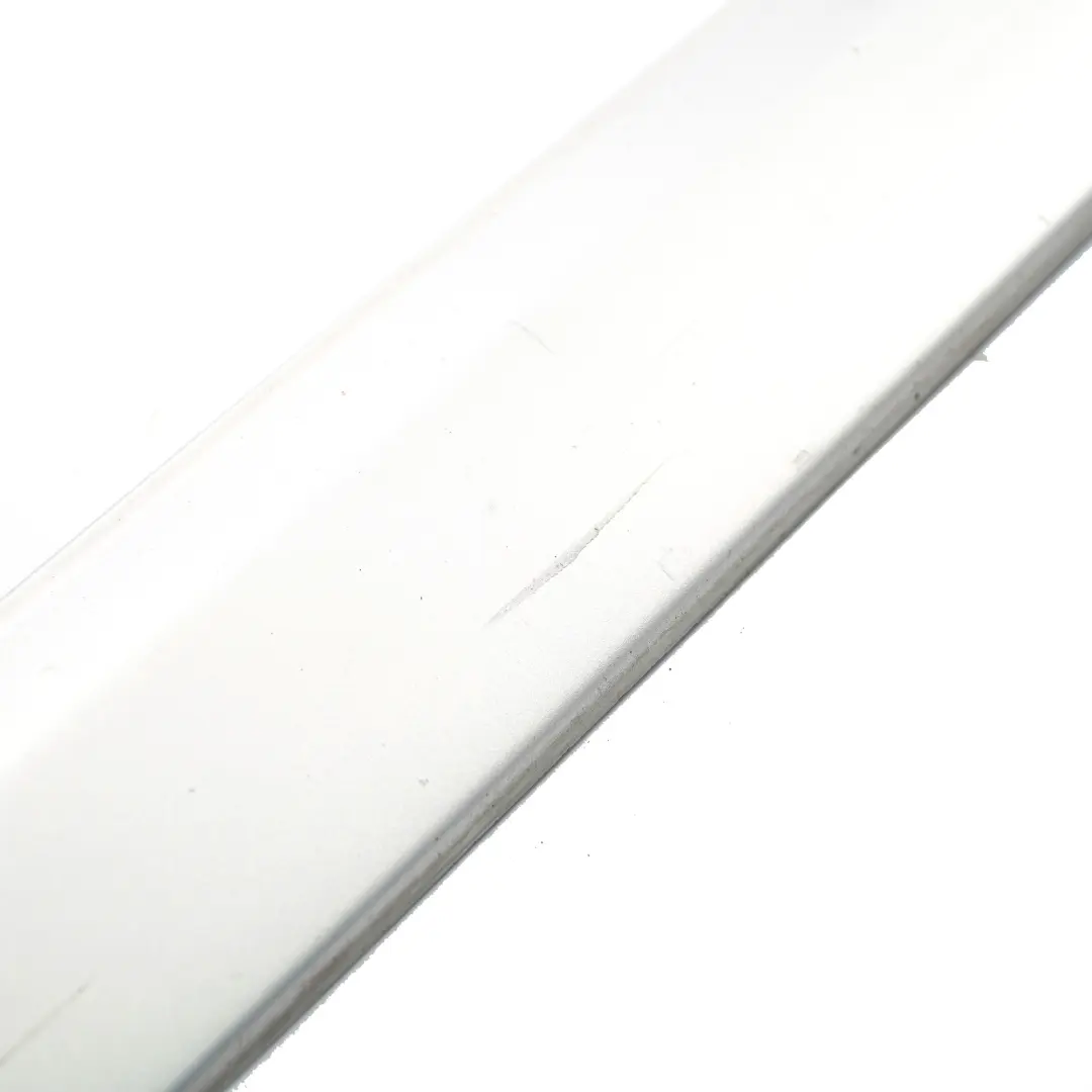 Mercedes W639 Moulure de Porte Avant Droit Argent Brillant - 9744 - SKU A6396900562-BRS - Numéro de pièce A6396900562