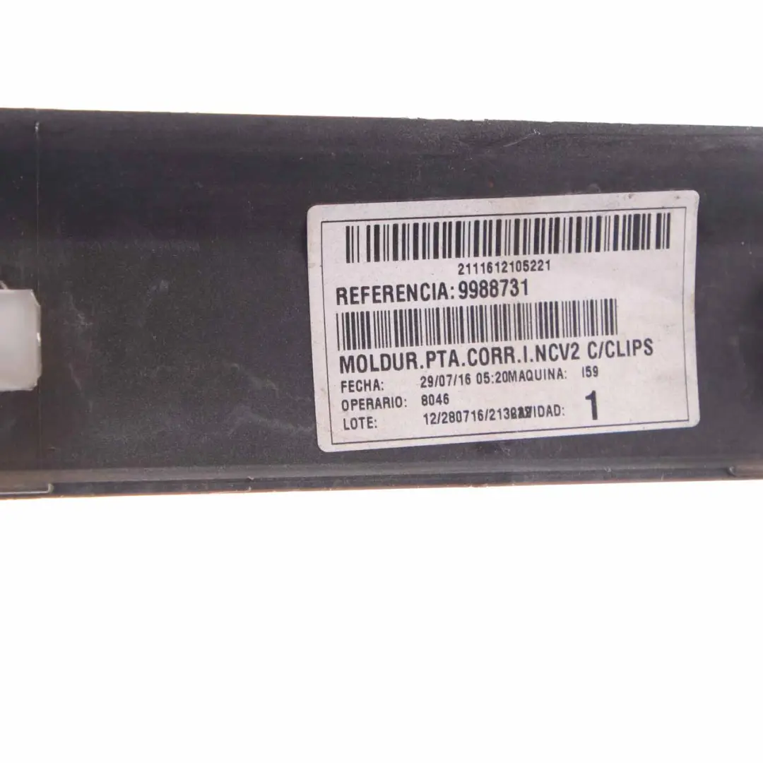 Mercedes W639 Linke Schiebetür Zierleiste Brillant Silber - SKU A6396901262 - Teilenummer A6396901262