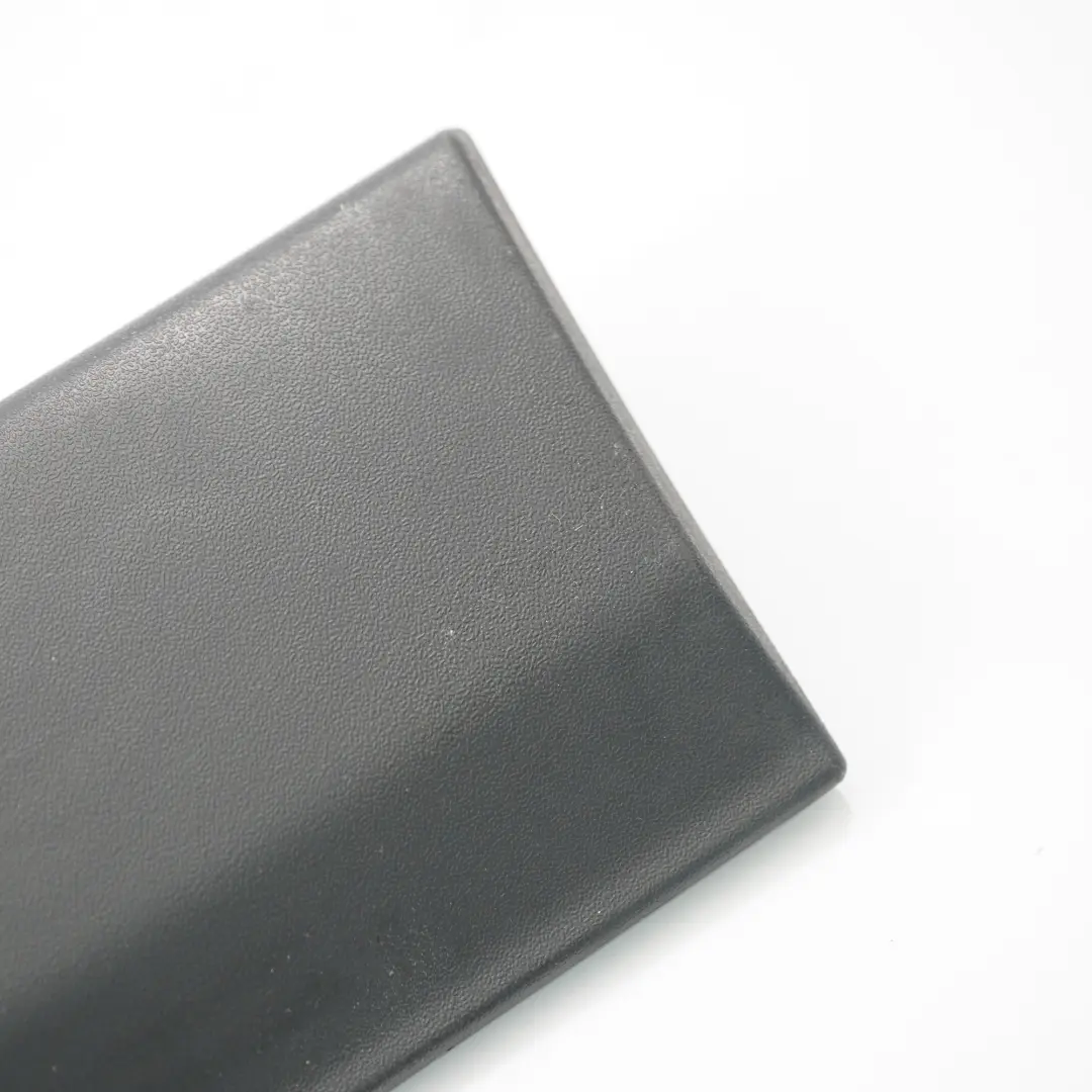 Joint protection porte gauche arrière noir pour Mercedes Vito W639 à propos du numéro de pièce A6396902562 Mercedes Vito W639 Joint protection porte gauche arrière noir - SKU A6396902562 - Numéro de pièce A6396902562