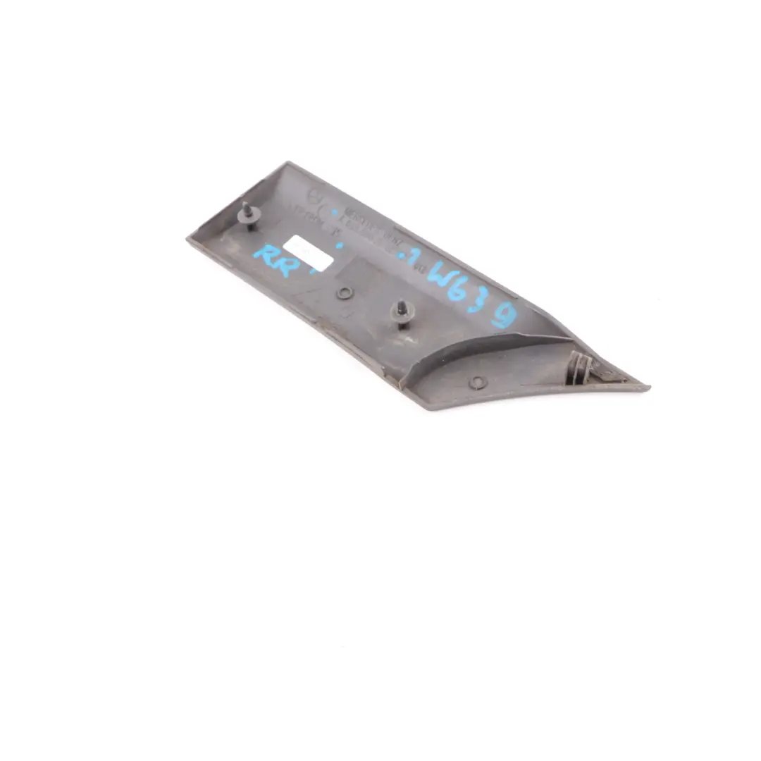  Moldura Puerta Mercedes W639 Banda Protectora Trasera Derecha Negro - SKU A6396902662-1 - Número de pieza A6396902662
