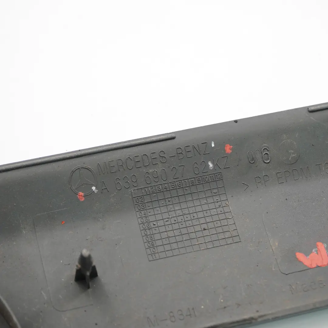 Mercedes Vito W639 Moldura trasera izquierda Panel inferior - SKU A6396902762 - Número de pieza A6396902762
