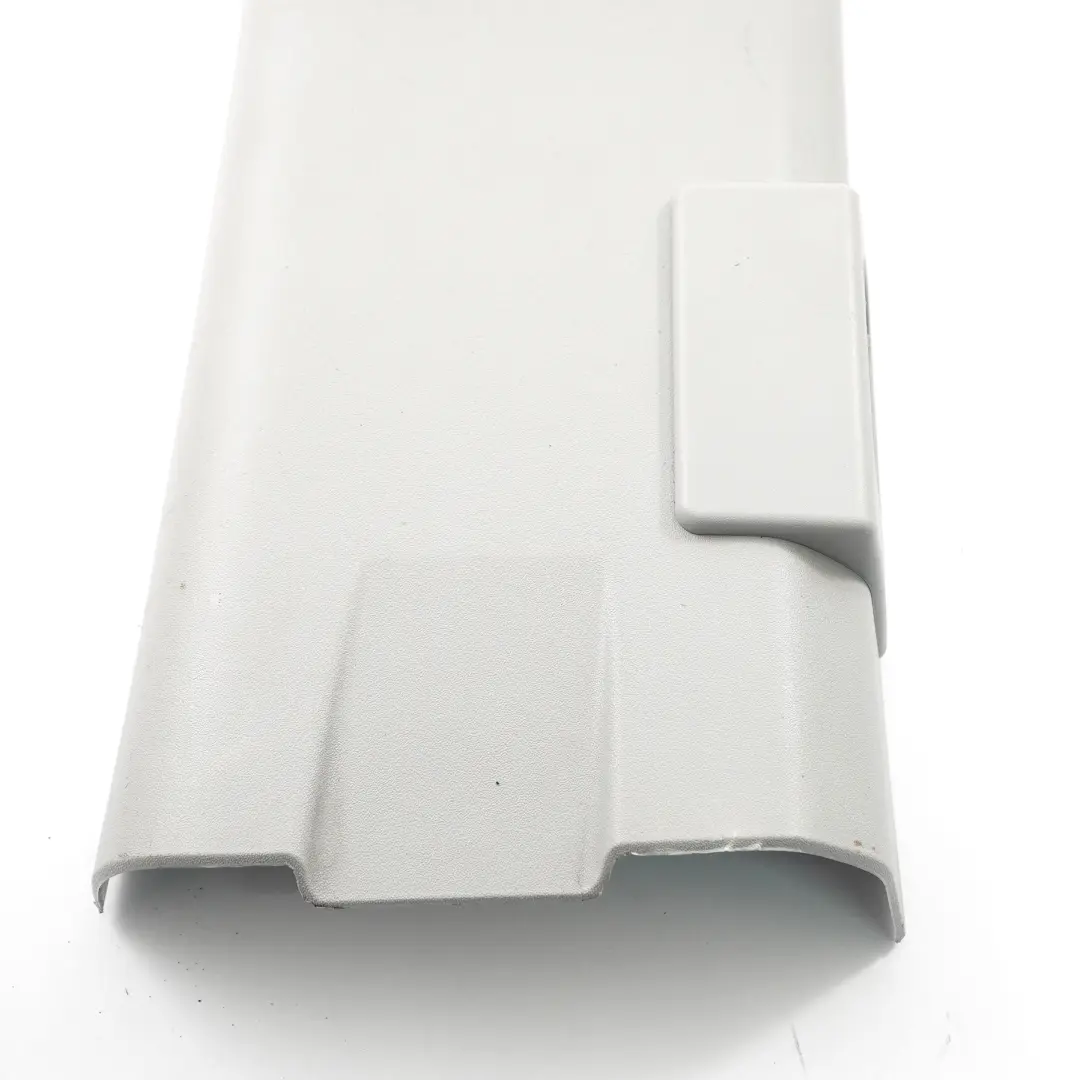 Embellecedor Interior Mercedes Vito W639 Tapa Pilar B Superior Derecha Gris para con número de pieza A6396908553 Embellecedor Interior Mercedes Vito W639 Tapa Pilar B Superior Derecha Gris - SKU A6396908553 - Número de pieza A6396908553