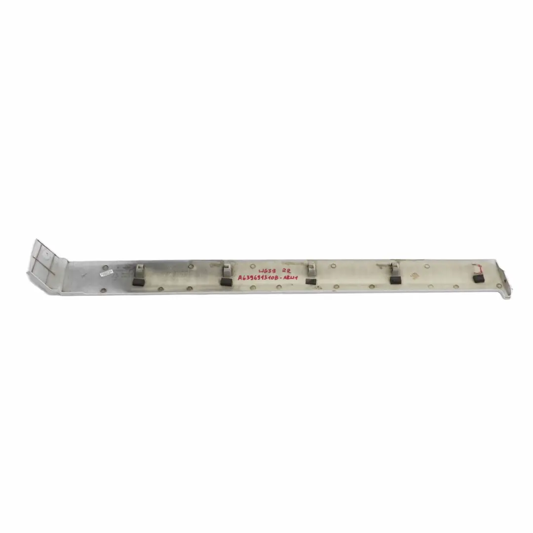 Mercedes Vito W639 Seitengitterabdeckung hinten rechts Schiebetür weiß 9147 - SKU A6396913108-ARW1 - Teilenummer A6396913108