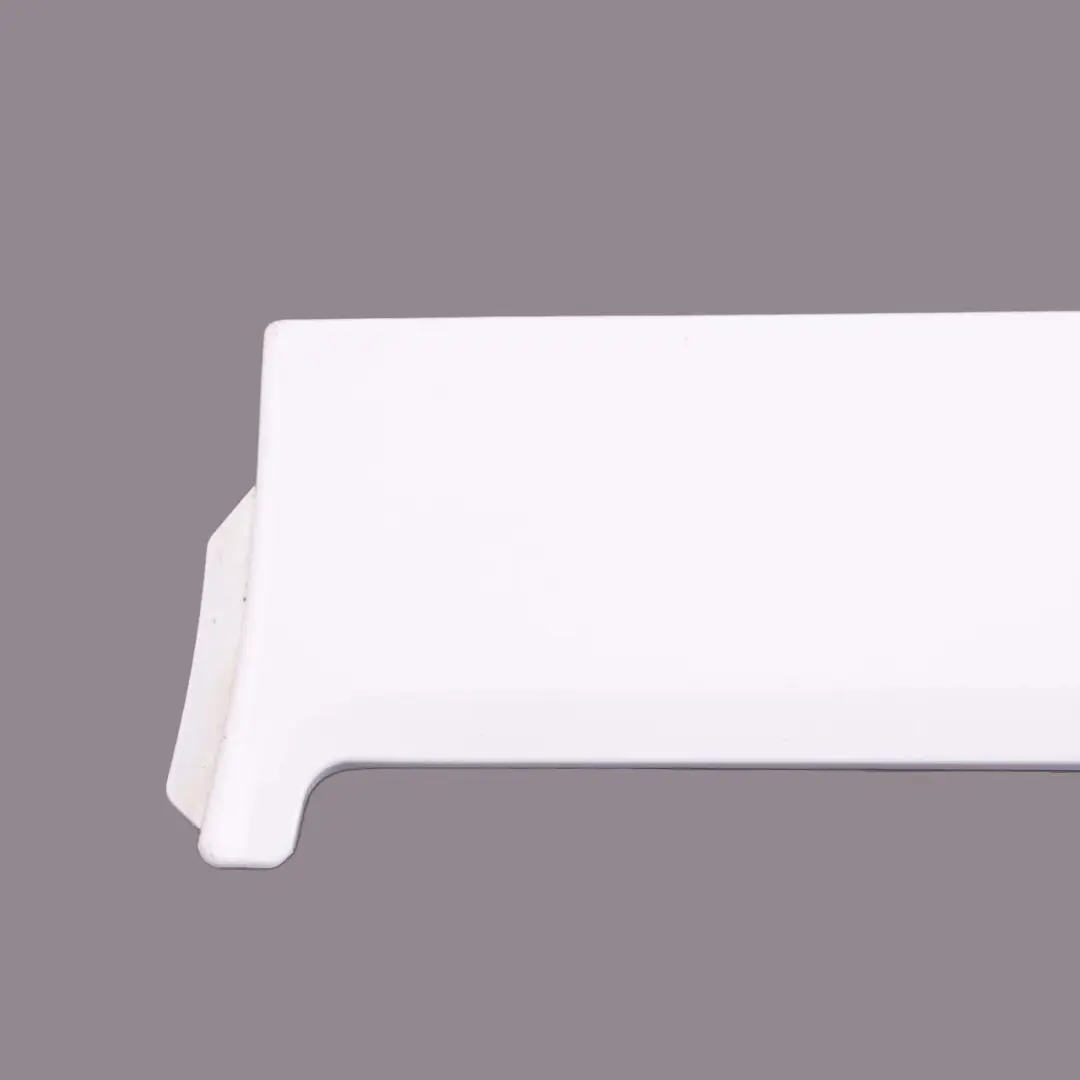 Copri guida Pannello porta scorrevole posteriore destro per Mercedes Vito W639 con numero di parte A6396913108 Mercedes Vito W639 Copri guida Pannello porta scorrevole posteriore destro - SKU A6396913108-ARW - Numero di parte A6396913108