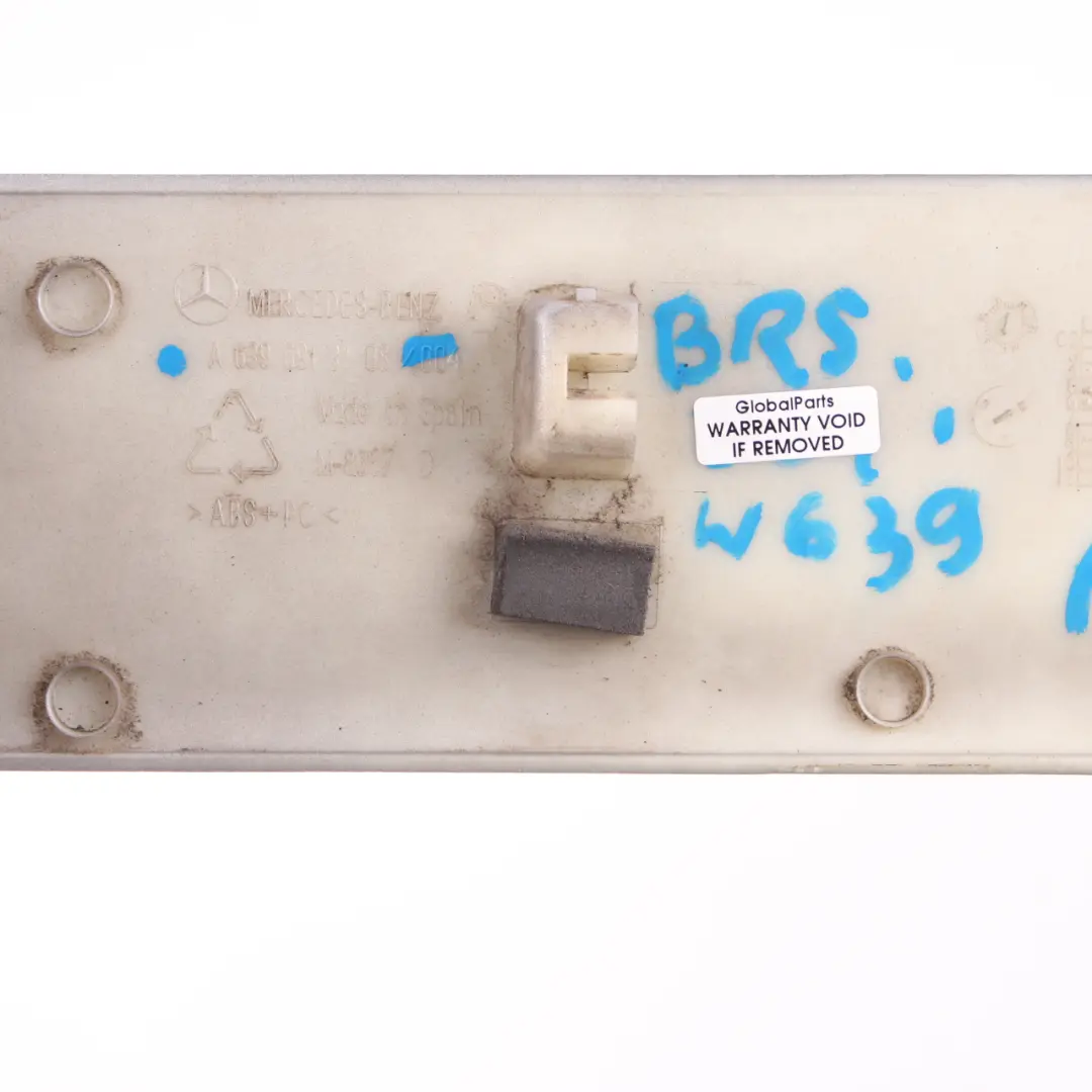 Cache Rail Latéral Arrière Droit Panneau Porte Coulissante Argent pour Mercedes W639 à propos du numéro de pièce A6396913108 Mercedes W639 Cache Rail Latéral Arrière Droit Panneau Porte Coulissante Argent - SKU A6396913108-BRS - Numéro de pièce A6396913108