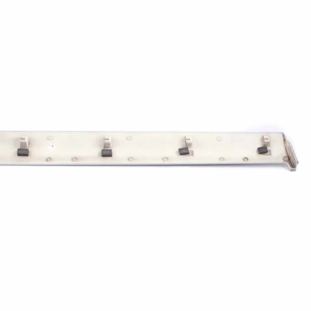 Mercedes W639 Coperchio guida laterale porta scorrevole destro Argento - SKU A6396913108-BRS - Numero di parte A6396913108