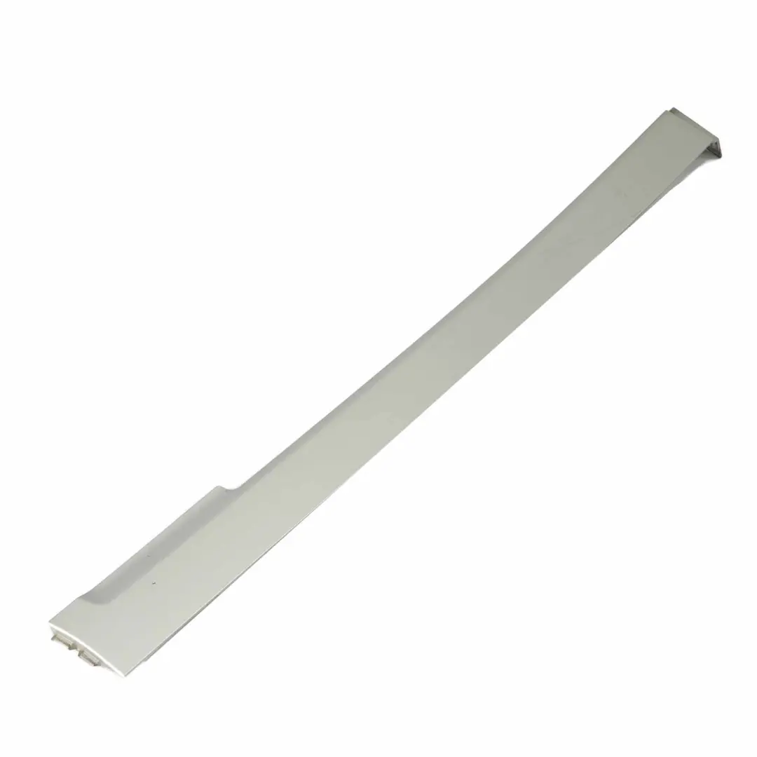 Embellecedor Puerta Corredera Trasera Izquierda Panel Plata para Mercedes Vito W639 con número de pieza A6396913208 Mercedes Vito W639 Embellecedor Puerta Corredera Trasera Izquierda Panel Plata - SKU A6396913208-BRS1 - Número de pieza A6396913208