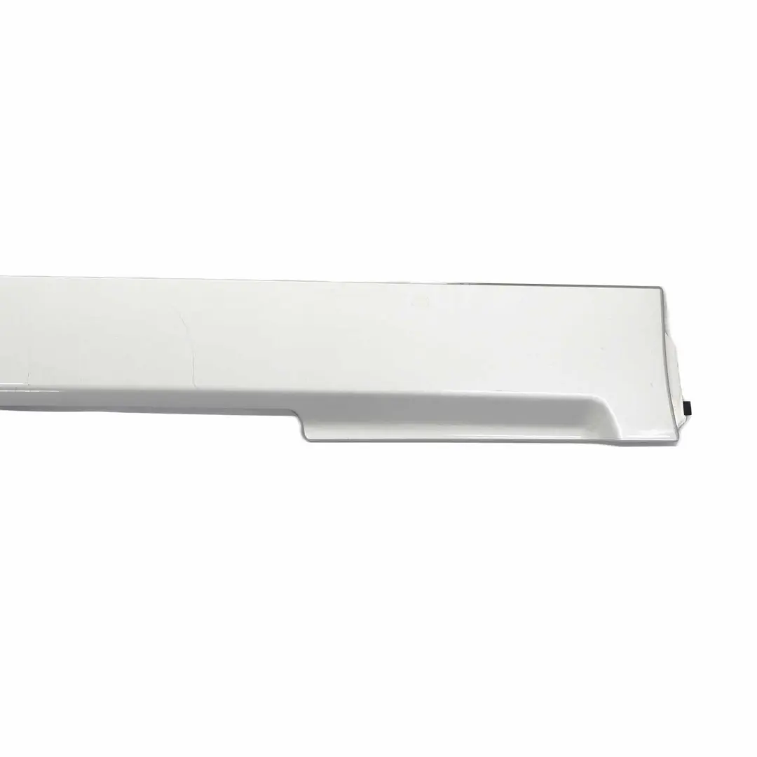 Embellecedor Puerta Corredera Trasera Izquierda Panel Plata para Mercedes Vito W639 con número de pieza A6396913208 Mercedes Vito W639 Embellecedor Puerta Corredera Trasera Izquierda Panel Plata - SKU A6396913208-BRS - Número de pieza A6396913208