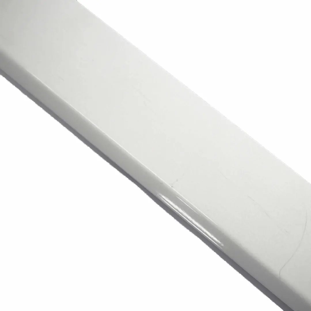 Embellecedor Puerta Corredera Trasera Izquierda Panel Plata para Mercedes Vito W639 con número de pieza A6396913208 Mercedes Vito W639 Embellecedor Puerta Corredera Trasera Izquierda Panel Plata - SKU A6396913208-BRS - Número de pieza A6396913208