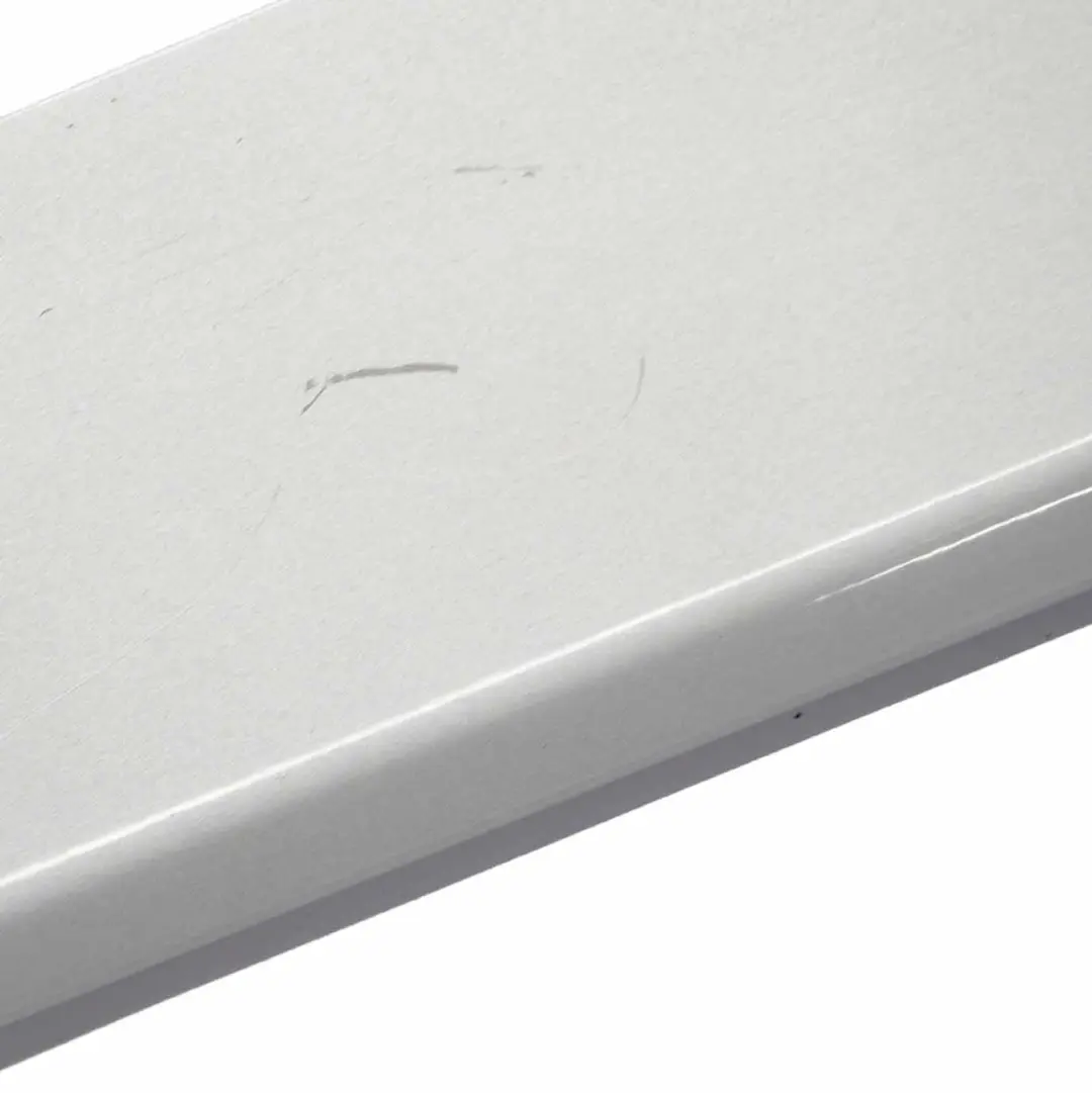 Rail de Garniture Porte Coulissante Arriere Gauche Argent pour Mercedes Vito W639 à propos du numéro de pièce A6396913208 Mercedes Vito W639 Rail de Garniture Porte Coulissante Arriere Gauche Argent - SKU A6396913208-BRS - Numéro de pièce A6396913208