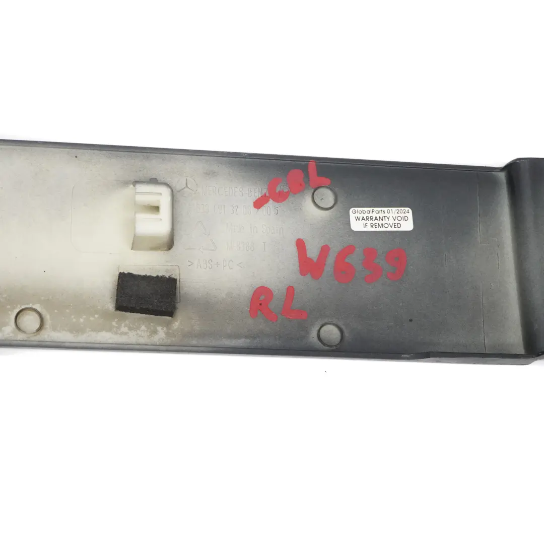 Schienenverkleidung hinten links Schiebetür Mittelwand Schwarz 040 für Mercedes W639 mit Teilenummer A6396913208 Mercedes W639 Schienenverkleidung hinten links Schiebetür Mittelwand Schwarz 040 - SKU A6396913208-CBL - Teilenummer A6396913208