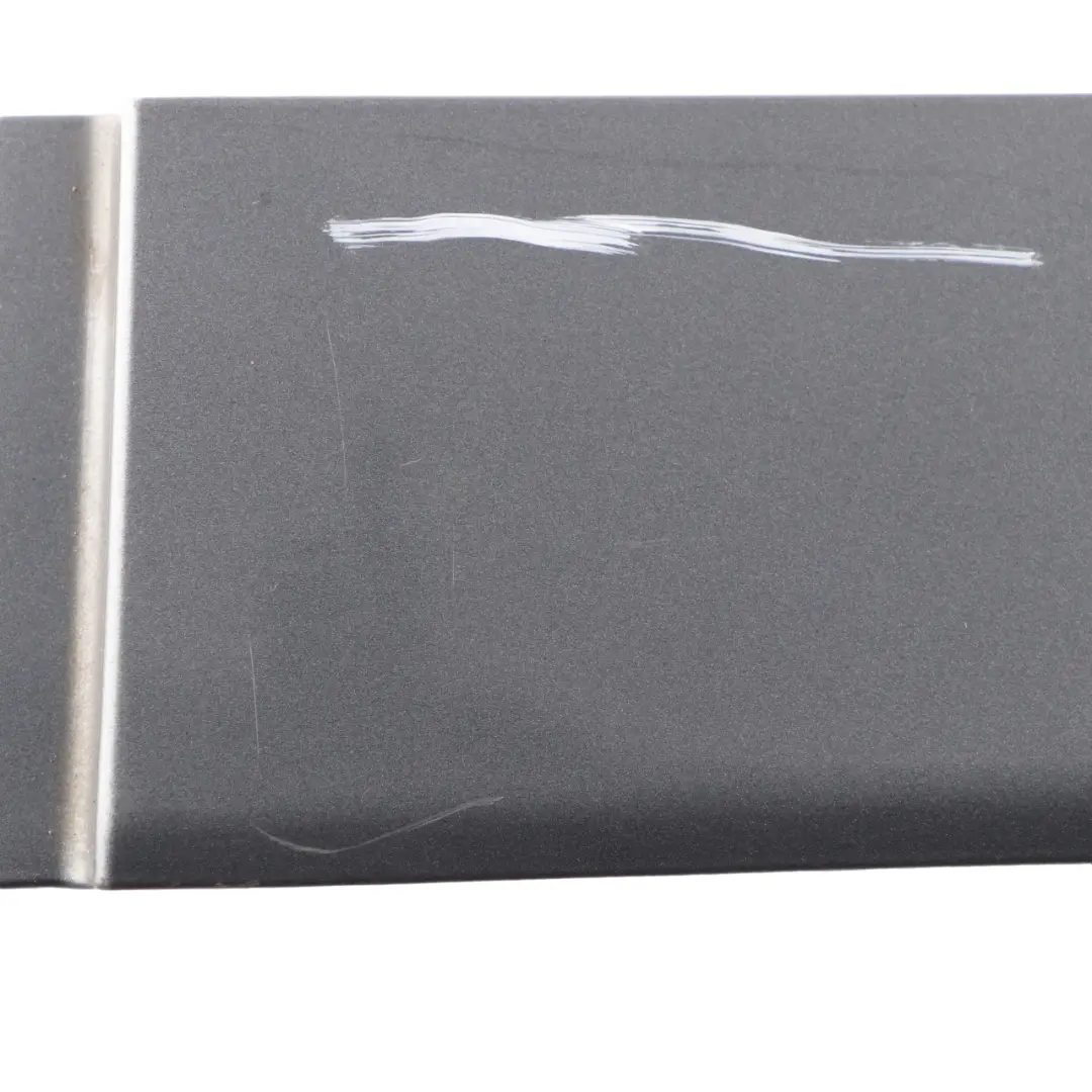 Rail Trim Trasero Izquierdo Panel Puerta Flint Grey - 368 para Mercedes Vito W639 con número de pieza A6396913208 Mercedes Vito W639 Rail Trim Trasero Izquierdo Panel Puerta Flint Grey - 368 - SKU A6396913208-FLG - Número de pieza A6396913208