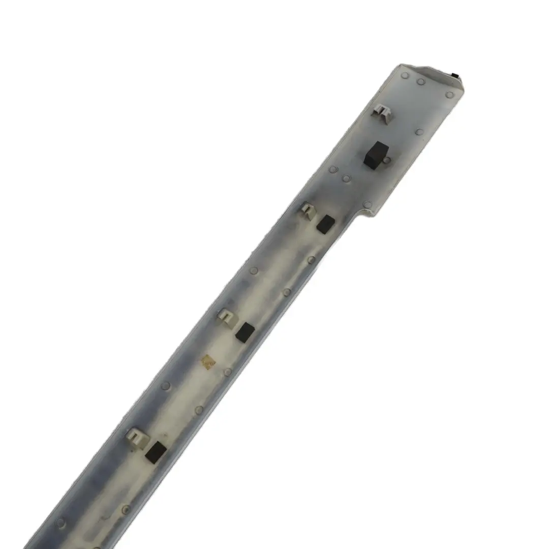 Rail Trim Rear Right Sliding Door Middle Panel White para Mercedes Vito W639 con número de pieza A6396913308 Mercedes Vito W639 Rail Trim Rear Right Sliding Door Middle Panel White - SKU A6396913308-ARW1 - Número de pieza A6396913308