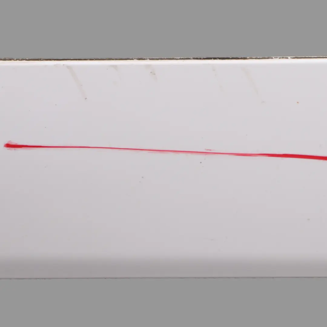 Cubrecarril Lateral Trasero Derecho Arctic White - 9147 para Mercedes W639 con número de pieza A6396913308 Mercedes W639 Cubrecarril Lateral Trasero Derecho Arctic White - 9147 - SKU A6396913308-ARW - Número de pieza A6396913308