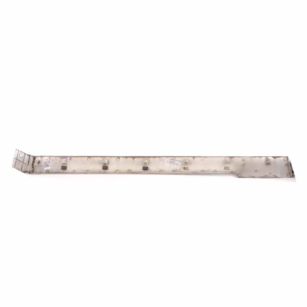 Mercedes Vito W639 Embellecedor Puerta Corredera Trasera Derecha Plata - 9744 - SKU A6396913308-BRS1 - Número de pieza A6396913308