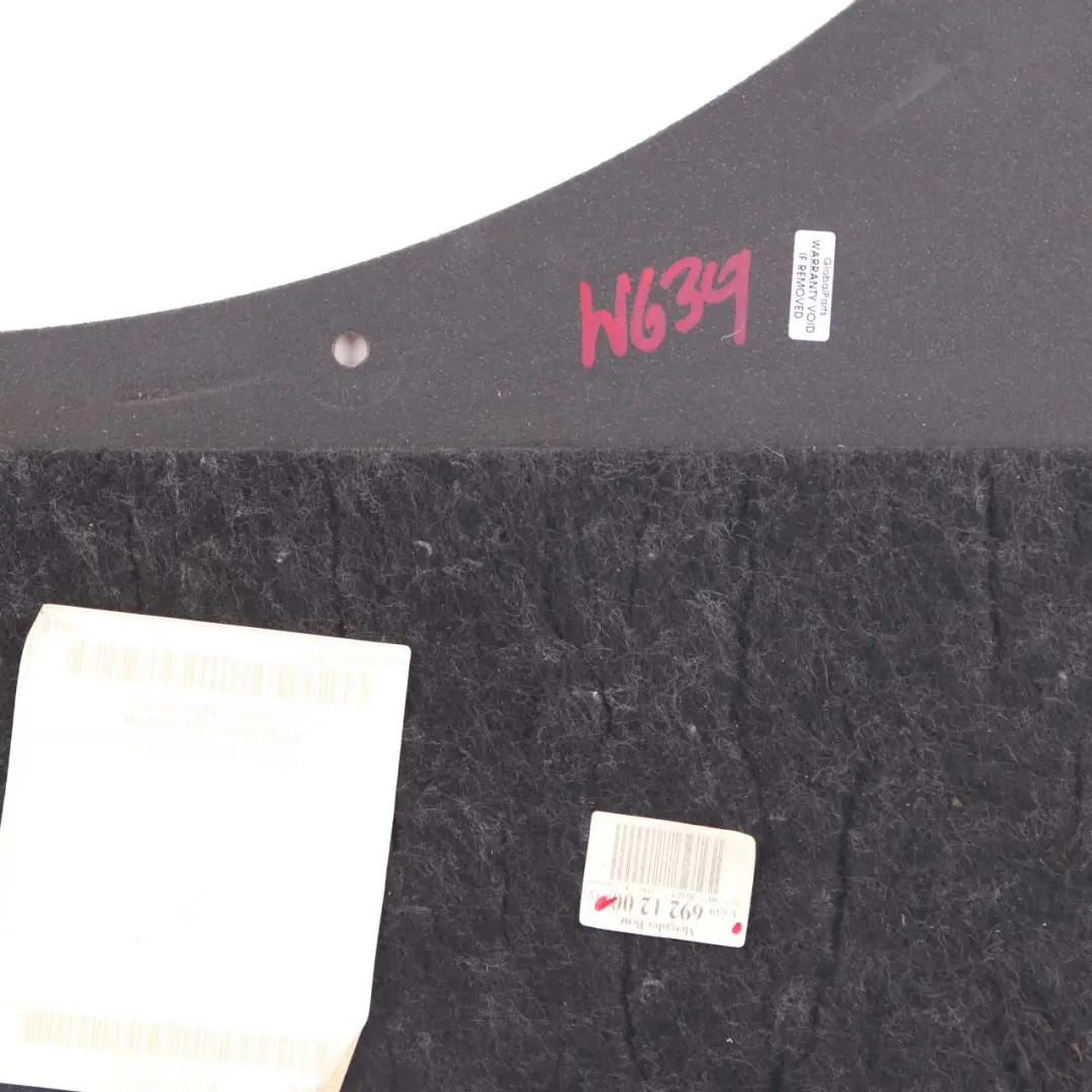 Tapa panel trasero inferior derecho Interior Gris para Mercedes W639 con número de pieza A6396921200 Mercedes W639 Tapa panel trasero inferior derecho Interior Gris - SKU A6396921200 - Número de pieza A6396921200