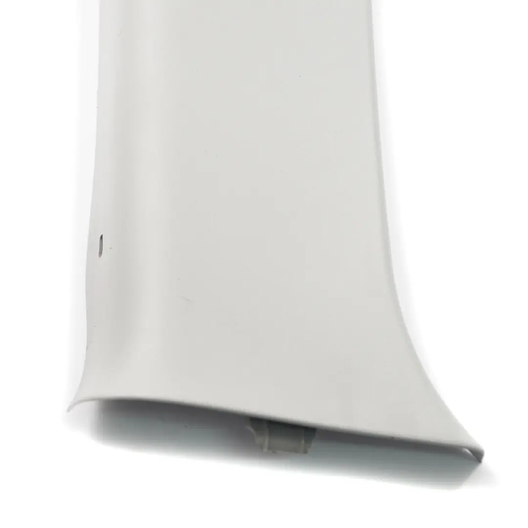 Rivestimento interno montante C destro Orion Grigio per Mercedes W639 con numero di parte A6396923700 Mercedes W639 Rivestimento interno montante C destro Orion Grigio - SKU A6396923700 - Numero di parte A6396923700