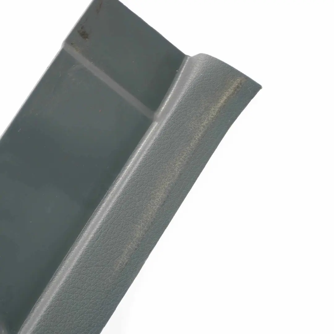 Mercedes Vito W639 Rivestimento interno inferiore destro Grigio - SKU A6396925100 - Numero di parte A6396925100