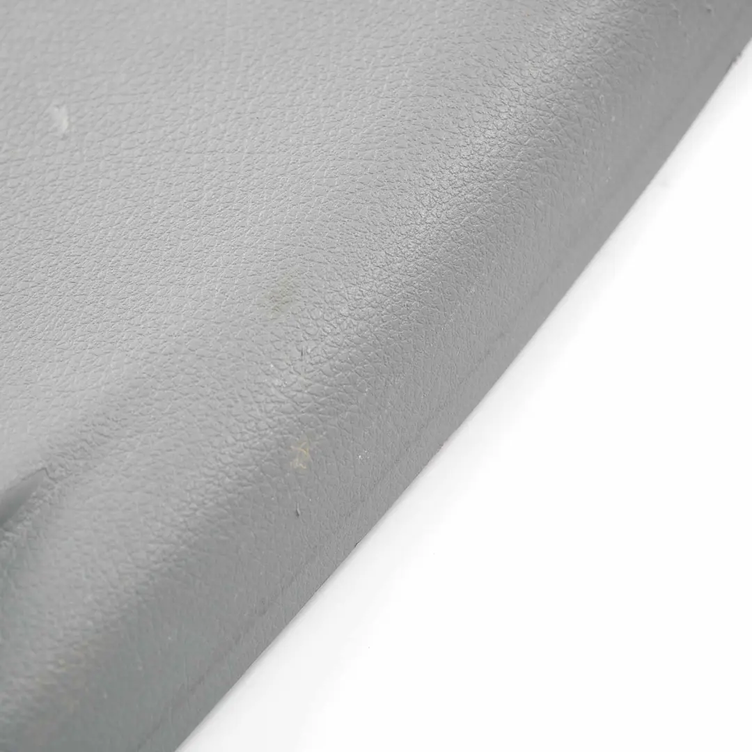 Rivestimento interno inferiore sinistro Grigio per Mercedes Vito W639 con numero di parte A6396925200 Mercedes Vito W639 Rivestimento interno inferiore sinistro Grigio - SKU A6396925200 - Numero di parte A6396925200