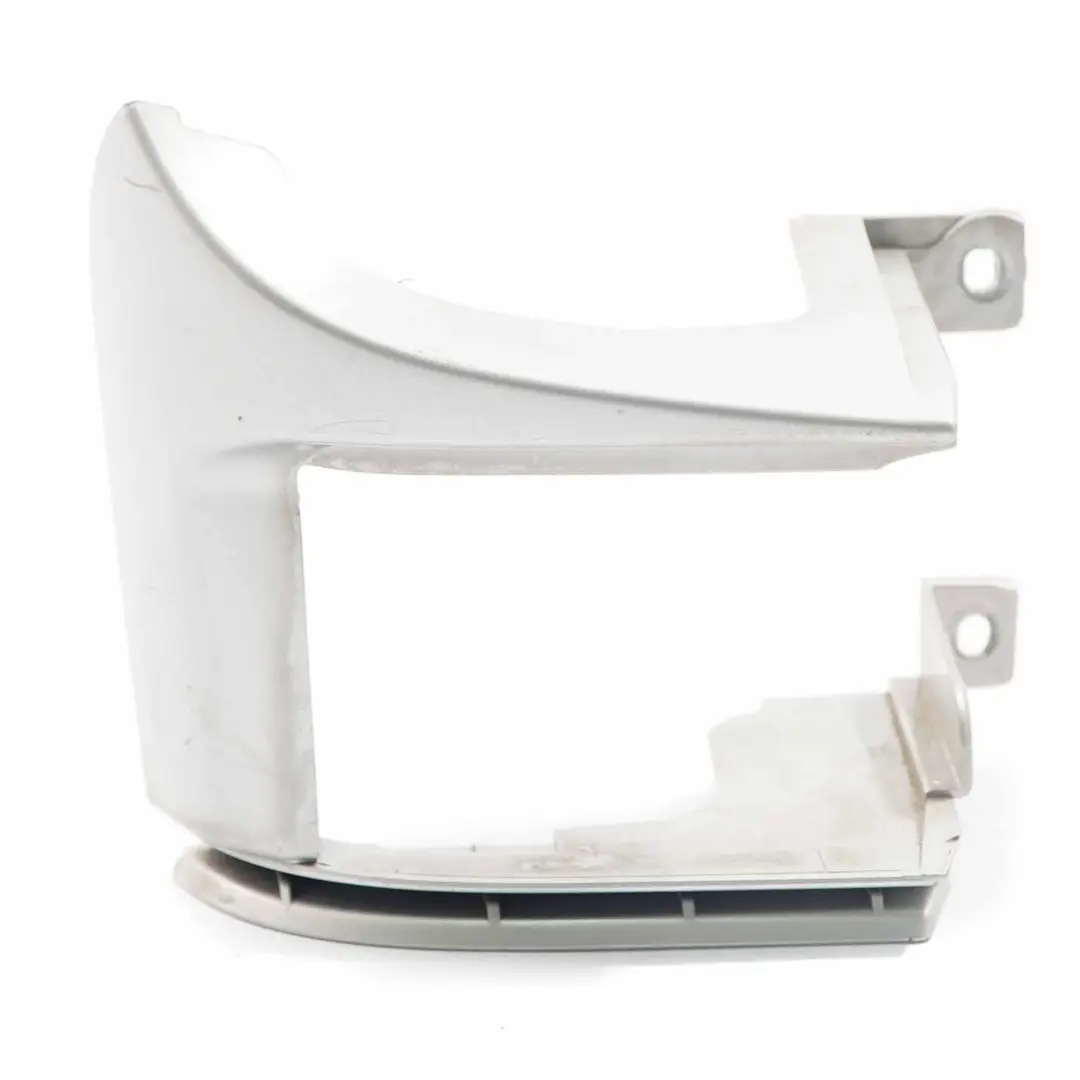 Modanatura paraurti posteriore sinistra Argento per Mercedes W639 con numero di parte A6396940525 Mercedes W639 Modanatura paraurti posteriore sinistra Argento - SKU A6396940525-BRS - Numero di parte A6396940525