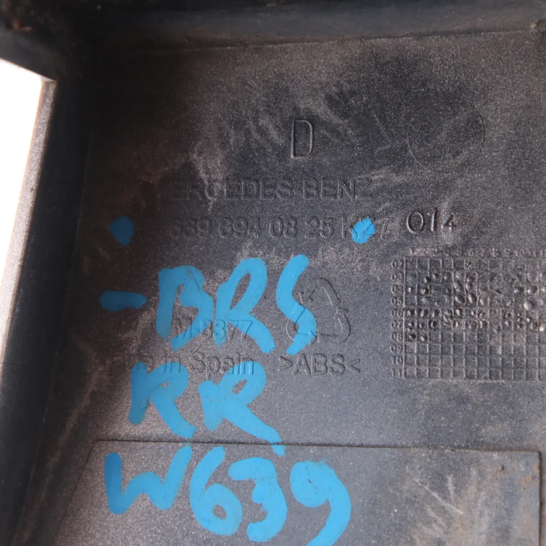 Mercedes Vito W639 Borde Esquinero Parachoques Trasero Derecho Plata Brillante - SKU A6396940825-BRS - Número de pieza A6396940825