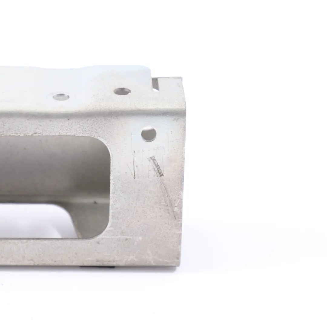 Soporte de Agarre Techo Mango Trasero Izquierdo para Mercedes Vito W639 con número de pieza A6396950714 Mercedes Vito W639 Soporte de Agarre Techo Mango Trasero Izquierdo - SKU A6396950714 - Número de pieza A6396950714