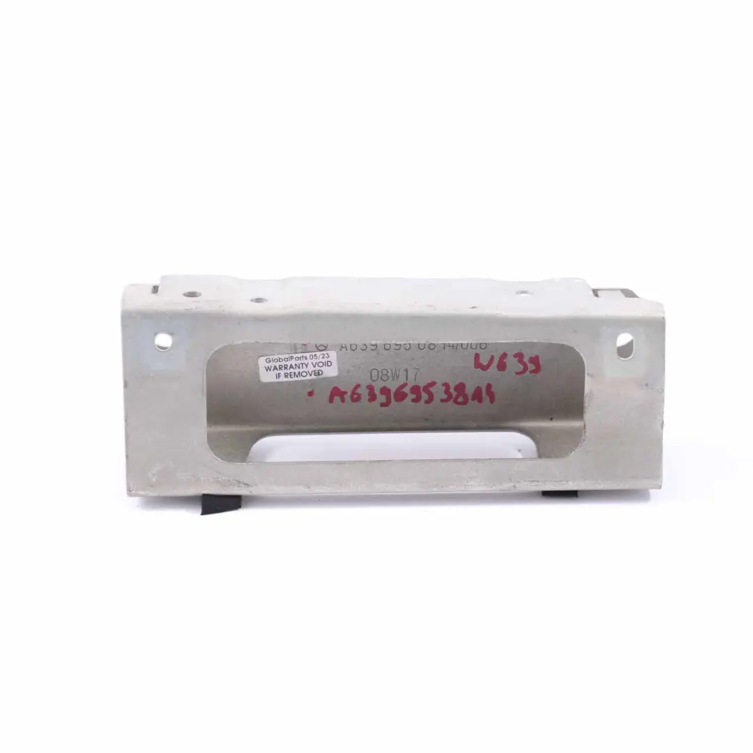 Mercedes Vito W639 Supporto maniglia montaggio posteriore destro - SKU A6396950814 - Numero di parte A6396950814